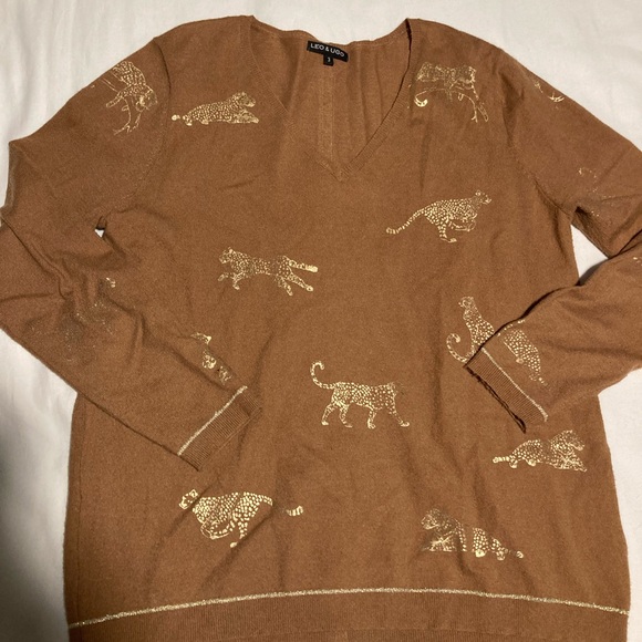 Leo and Ugo leopard crew neck sweater size 3- similar to a smaller M. - Picture 1 of 2
